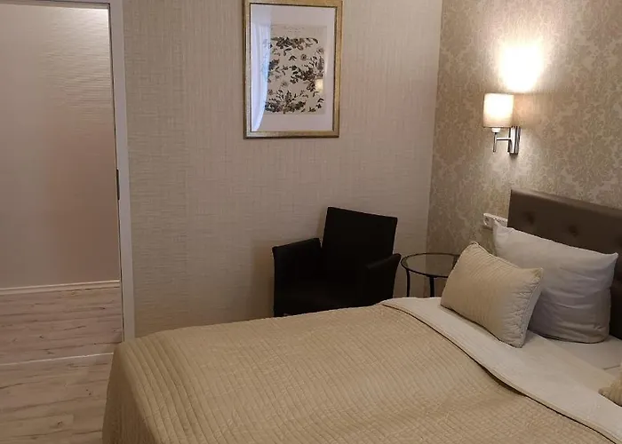 ルーア ホテル 3*